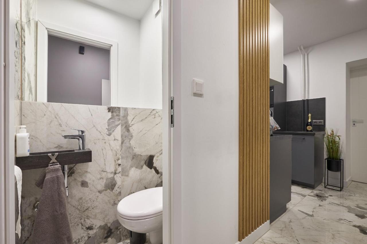 Platinum Apartment - Parking - Klimatyzacja - Winda - Self Check In Вроцлав Экстерьер фото