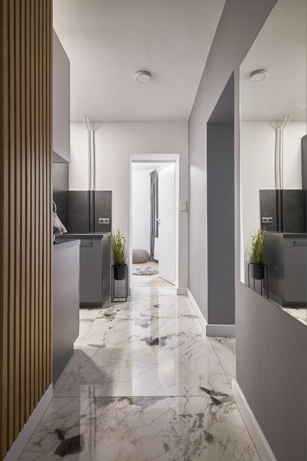 Platinum Apartment - Parking - Klimatyzacja - Winda - Self Check In Вроцлав Экстерьер фото